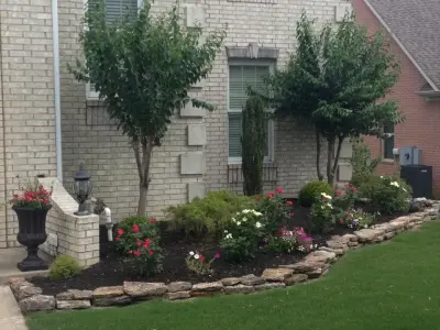 Hometown Lawns Landscape Management - Tree & Shrub Care in Jonesboro, AR
