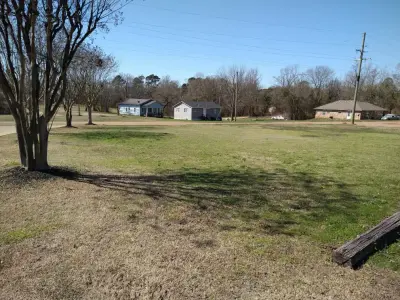 Kountry Kuts Landscaping - Tree & Shrub Care in Mount Pleasant, TX