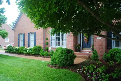 Creative Landscapes - Custom Home Builders in Memphis, TN