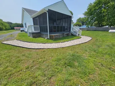 Luis B Tree Service and landscaping LLC - Fence Installation in Bloxom, VA