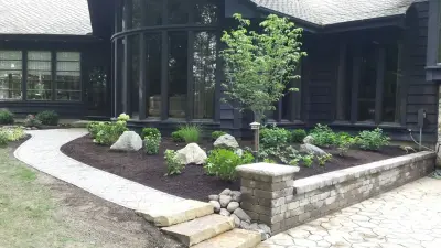 Lawnscape Lawn Maintenance - Commercial Construction Services in Fort Wayne, IN