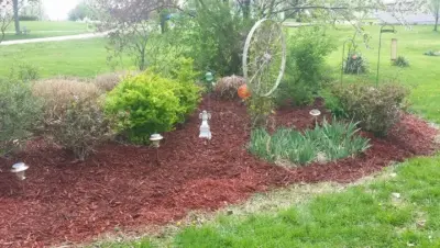 Wray's Lawn & Landscaping - Tree & Shrub Care in Eldon, MO