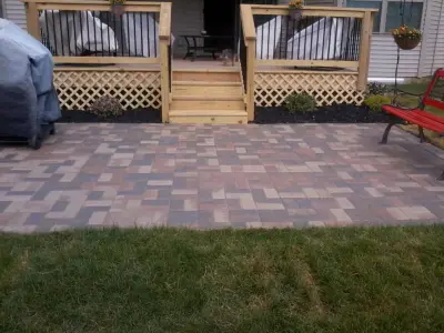Cuttin' It Close Lawn Care and Landscaping - Tree & Shrub Care in Peoria, IL