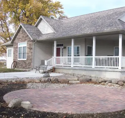 The Grounds Keeper - Tree & Shrub Care in Grimes, IA
