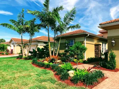 Bellagio Home by Tredup — Landscape Construction project by Photoscape Landscape And Design