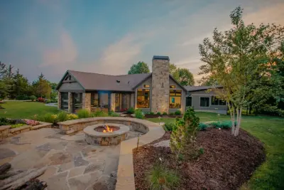 Veneer Abundance, Columbia MO — Landscape Construction project by Rost, Inc.