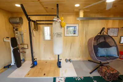 Minneapolis Garage Workspace — Home Renovation & Remodeling Services project by Zinran Construction Services Inc.