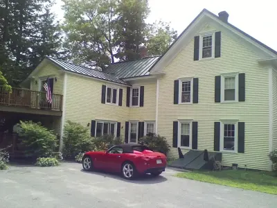 Dana Despress Construction - Roofing & Gutter Services in Athol, MA