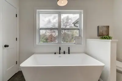 Xtreme Remodeling and Contracting LLC - Flooring Installation Services in Elsberry, MO
