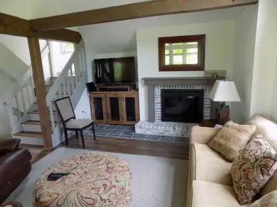 United Artisans Building & Remodeling - Custom Home Builders in Hillsboro, AL