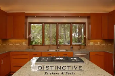 Cherry Kitchen with Amber — Kitchen Remodeling project by Distinctive Kitchens & Baths
