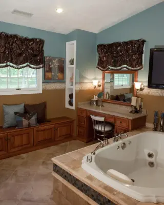 The Kitchen & Floor Shoppe - Bathroom Remodeling in Beardstown, IL