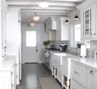 Design Moe Kitchen & Bath / Heather Moe designer - Custom Cabinets & Cabinetry in Escondido, CA