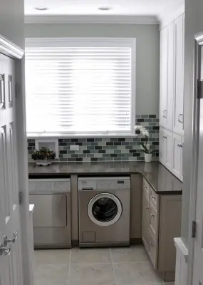 Briarwood Lane - Timeless Traditional Laundry and Powder Room — Kitchen Remodeling project by Laura Vlaming | Arkiteriors