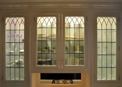 Classic Traditional Kitchen on East Ridge Lane — Kitchen Remodeling project by Laura Vlaming | Arkiteriors