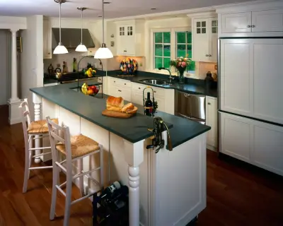 bay-side kitchen — Kitchen Remodeling project by The Cabinetworks