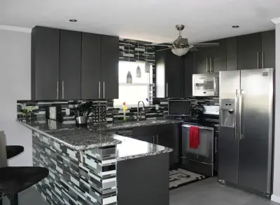 West Panama City Beach Kitchen Renovation — Kitchen Remodeling project by Emerald Coast Fabrication