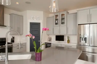 Starlite Kitchens - Kitchen Remodeling in Byron Center, MI