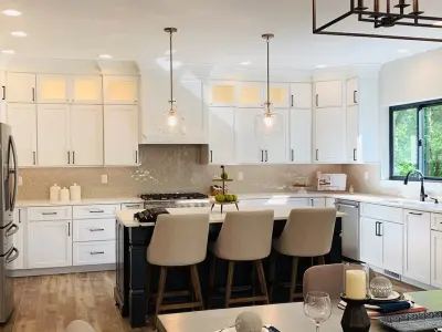 2019 Tiffin Home Parade — Kitchen Remodeling project by SK Cabinetry & Design