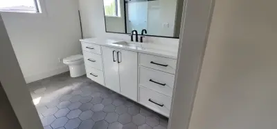 Builders Select & Select Cabinetry - Tile & Stone Installation Services in Cedar Falls, IA