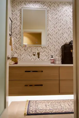 Contemporary Minimalist Bathroom Makeover — Kitchen Remodeling project by Le Gourmet Kitchen Ltd.