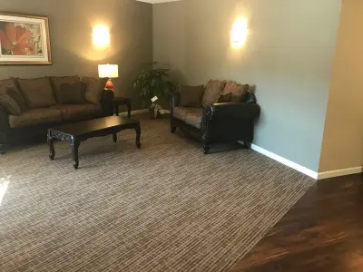 Independent Paint & Flooring - Custom Cabinets & Cabinetry in Mankato, MN