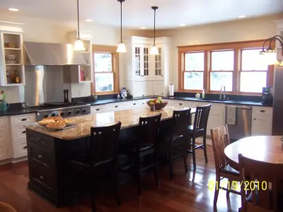 Woodharbor Design Showroom - Kitchen Remodeling in Mason City, IA