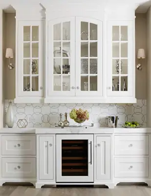 Palos Park Light Transitional Kitchen — Kitchen Remodeling project by Denise Hauser Design Co.