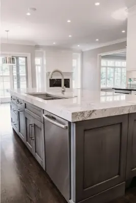 Transitional Kitchen in Clarendon Hills, IL with Gray Island — Kitchen Remodeling project by Denise Hauser Design Co.