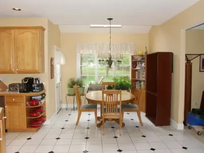Colonial makeover — Kitchen Remodeling project by Lydia Bogle @ Morris Black Designs