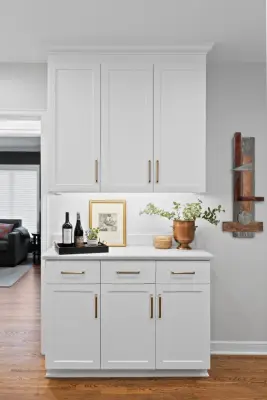 Colonial Makeover — Kitchen Remodeling project by Rebecca Ryan Design