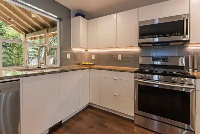 Bend Design Center LLC - Custom Cabinets & Cabinetry in Bend, OR