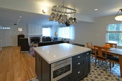 Transitional Cottage Kitchen — Kitchen Remodeling project by Kitchen Inspiration Inc.