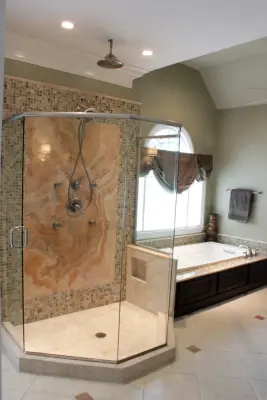 Crestline Transitional Main Bathroom — Kitchen Remodeling project by Highland Design+Build