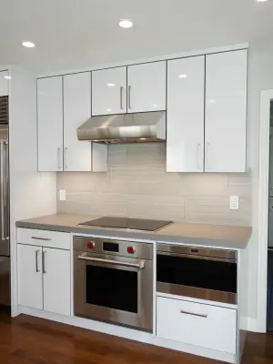 Crestview Sleek White Contemporary Kitchen — Kitchen Remodeling project by Kitchen Inspiration Inc.