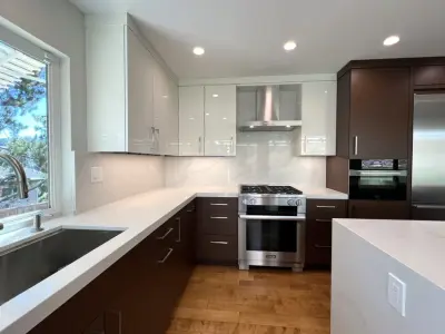 Crestview Contemporary Kitchen — Kitchen Remodeling project by Kitchen Inspiration Inc.