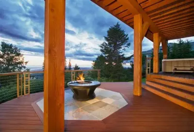 Tailored Rails Offering a Scenic Outlook of Anchorage — Design-Build Services project by Treeline Construction