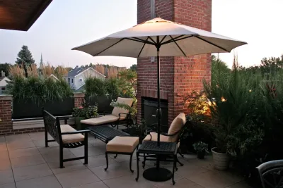 Lakeview Terrace by Chicago Specialty Gardens, Inc.