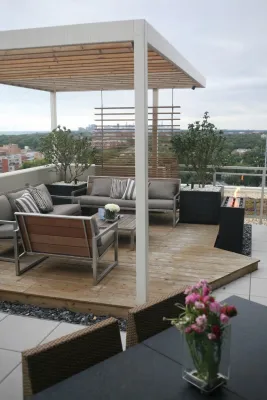 Edge of the City — Landscape Design project by Chicago Specialty Gardens, Inc. in Evanston