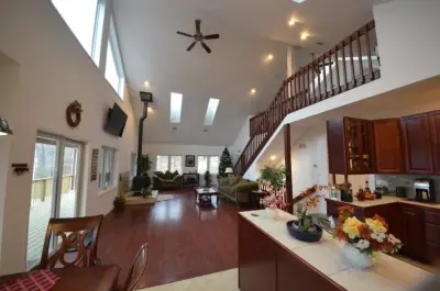 Live In The Dream Enterprises LLC - Flooring Installation Services in Clearville, PA
