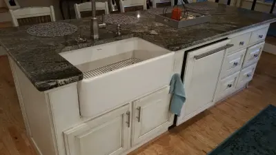 Lee Brothers Construction - Custom Cabinets & Cabinetry in Huntsville, TX