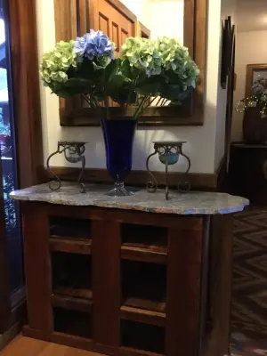 Seasonal Property Styling by Designs By MDM Hawaii