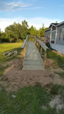 Division 9 Contracting Company, LLC - Fence Installation in Crestview, FL