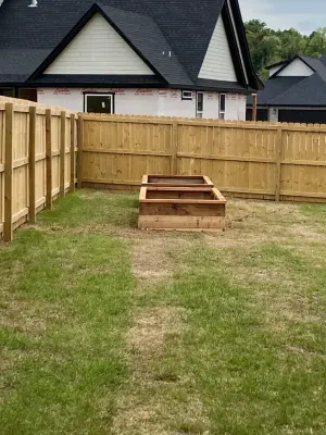 Diamanté Construction - Fence Installation in Fayetteville, AR