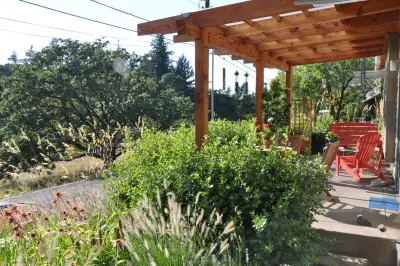 Lovinger Robertson Landscape Architects - Landscape Construction in Eugene, OR