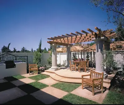 Fountains of Fine Models — Landscape Design project by Broussard Associates Landscape Architects