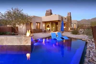 Contemporary Stripes — Landscape Design project by Denomy Designs