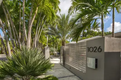 Contemporary Key West — Landscape Design project by Craig Reynolds Landscape Architecture