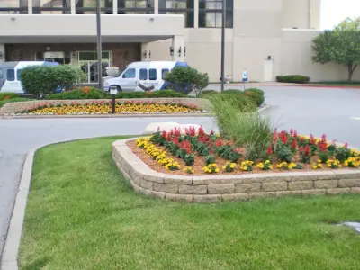 Green Acres Garden Center - Landscape Construction in Indianola, IA