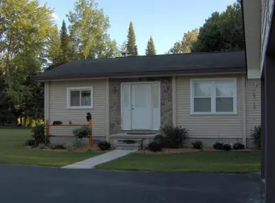 Prattscape LLC - Pest Control Services in Alpena, MI